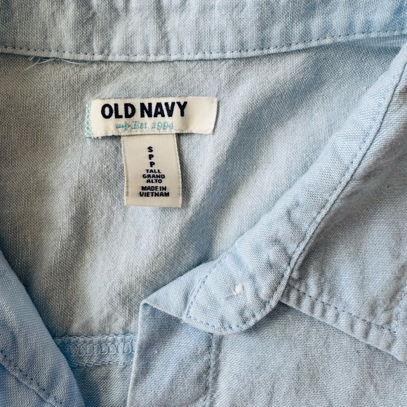 Womens Old Navy Chambray Button-Up Collared Shirt blue Size Small Tall - Picture 5 of 11